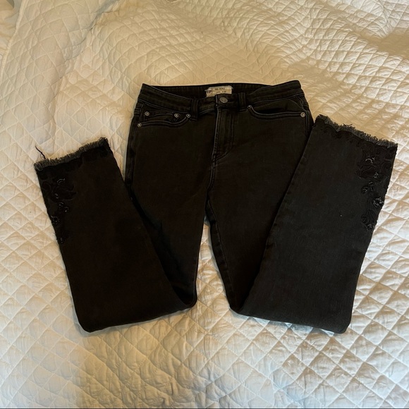 Free People Cutwork Cropped Cigarette Jeans - Picture 9 of 11